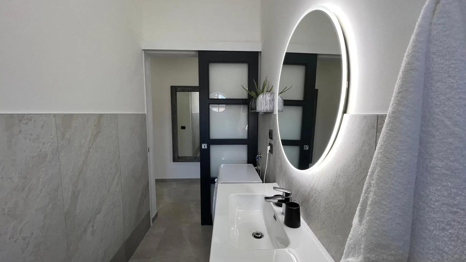 Casa Redona - Nuovo Elegante Loft Free Wifi 4 Pax Apartment Bergamo 0*,