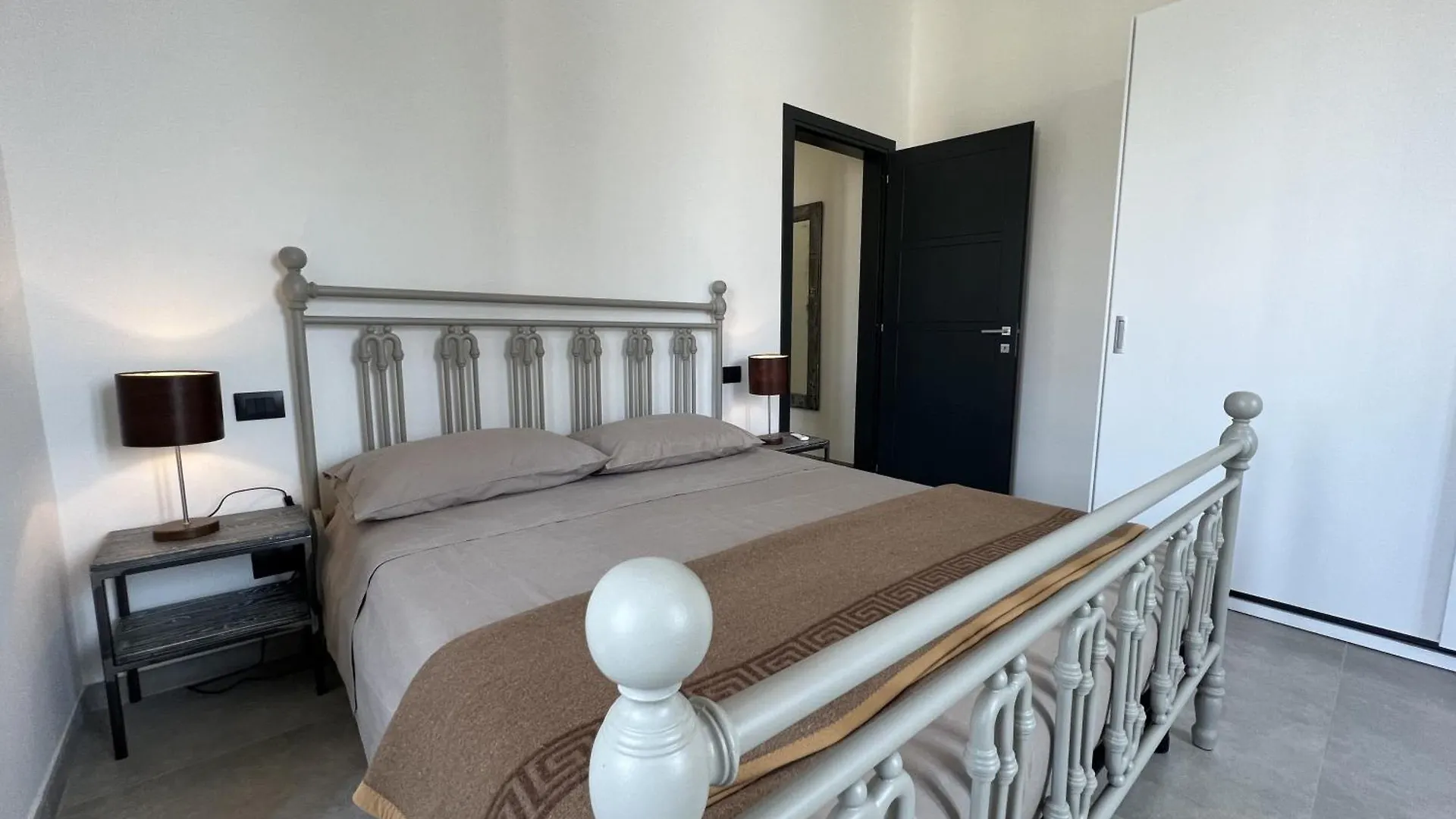Casa Redona - Nuovo Elegante Loft Free Wifi 4 Pax Apartment Bergamo